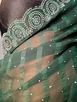 Snapshot of Raat_ki_rani_ chatting on February 9, 2025, 10:31 am Raat ki rani  online show from February 9, 2025, 10:31 am