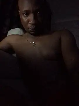 Snapshot of TheeRealShow chatting on December 6, 2024, 12:34 am TheeRealShow online show from December 6, 2024, 12:34 am