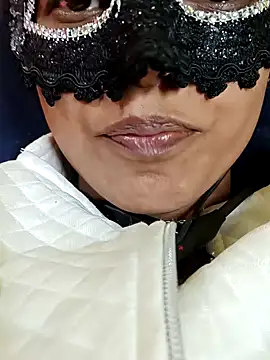 Snapshot of GF_nd_BF_ chatting on December 10, 2024, 7:00 pm GF nd BF  online show from December 10, 2024, 7:00 pm