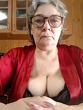 IrinaSweet54 online show from April 14, 2026, 7:25 am