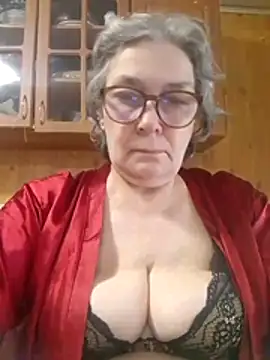 IrinaSweet54 online show from April 30, 2026, 7:04 am