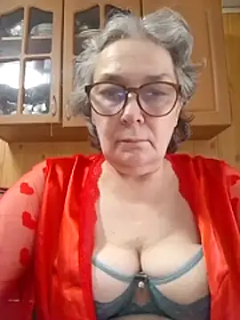IrinaSweet54 online show from May 14, 2026, 8:10 am
