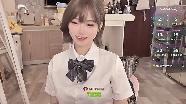 -XunMengLong- online show from December 4, 2024, 5:44 pm