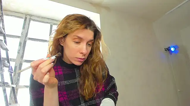 Snapshot of YourSuperModel chatting on March 18, 2025, 7:08 am YourSuperModel online show from March 18, 2025, 7:08 am