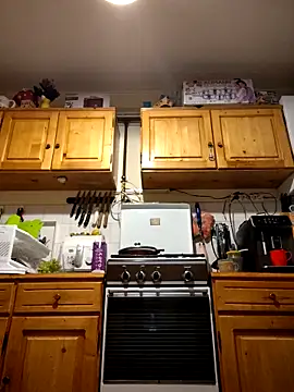 intx800 online show from March 3, 2025, 3:19 am