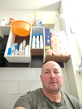 intx800 online show from February 15, 2026, 2:03 pm