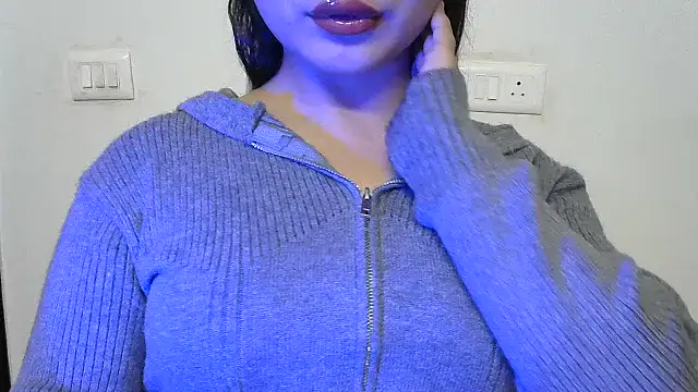 amrita2210 online show from March 17, 2026, 9:07 pm