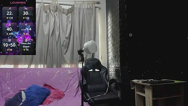 kitty queen10 online show from January 19, 2026, 12:42 pm