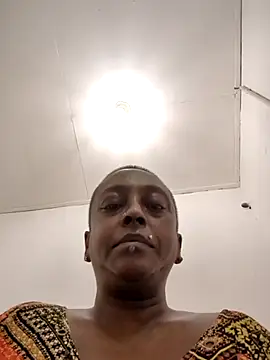 mamakarma1403 online show from May 15, 2026, 2:29 am