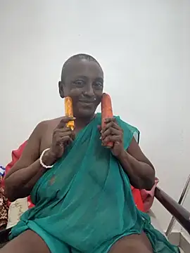 mamakarma1403 online show from May 27, 2026, 1:57 am