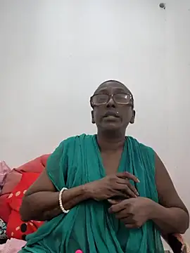 mamakarma1403 online show from June 21, 2026, 3:47 pm
