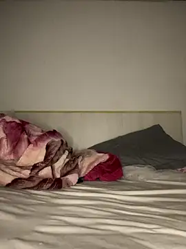 Vih222 online show from March 22, 2026, 3:43 am