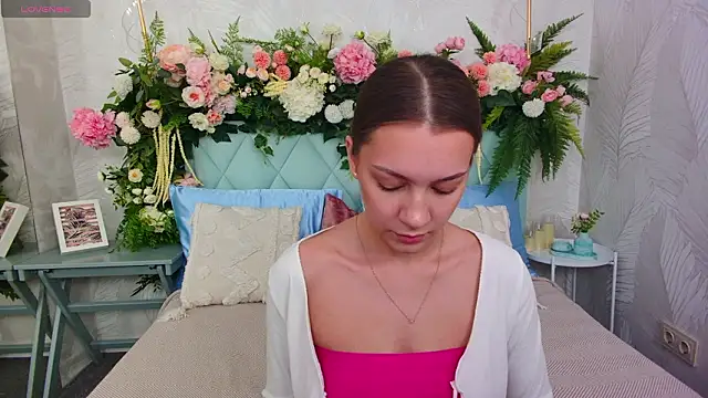 Snapshot of AliceBrayan chatting on February 2, 2026, 5:22 pm AliceBrayan online show from February 2, 2026, 5:22 pm