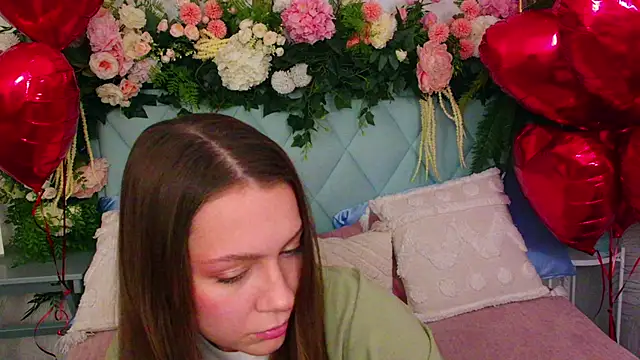 Snapshot of AliceBrayan chatting on February 10, 2026, 5:06 pm AliceBrayan online show from February 10, 2026, 5:06 pm