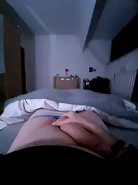 pascalino100 online show from March 3, 2025, 5:20 am