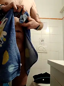 pascalino100 online show from March 19, 2026, 6:50 am