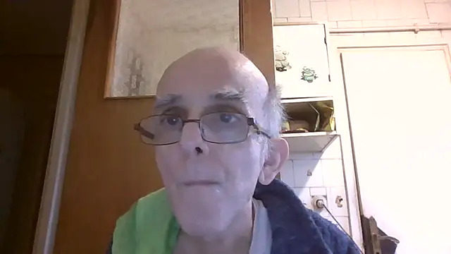 mariusica1xh online show from February 15, 2026, 1:31 pm