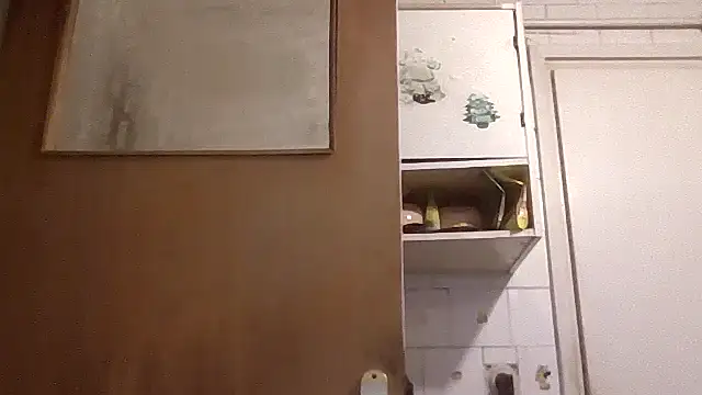 mariusica1xh online show from March 31, 2026, 10:32 pm