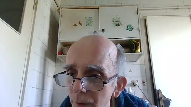 Snapshot of mariusica1@xh chatting on April 20, 2026, 12:19 pm mariusica1xh online show from April 20, 2026, 12:19 pm