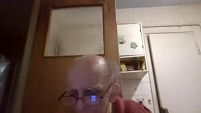 Snapshot of mariusica1@xh chatting on May 12, 2026, 9:12 pm mariusica1xh online show from May 12, 2026, 9:12 pm