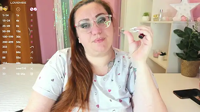 Snapshot of lovely_adelle chatting on December 4, 2024, 7:39 am lovely adelle online show from December 4, 2024, 7:39 am