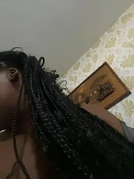 Candy Love 18 online show from April 1, 2026, 3:31 pm