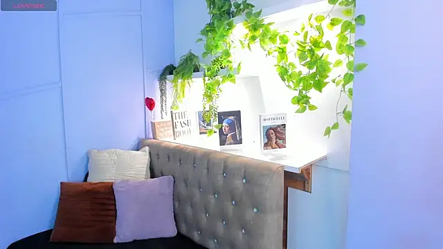 amber-hill online show from June 30, 2026, 12:06 pm
