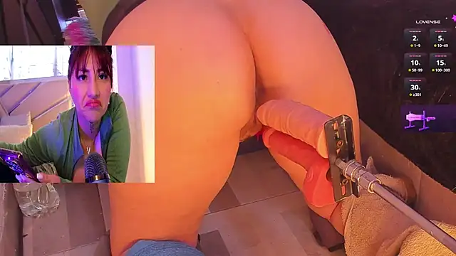 jolee   online show from November 30, 2025, 9:41 pm