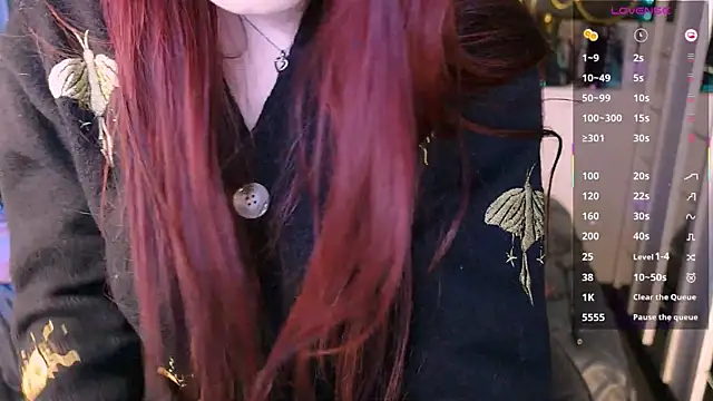 Lily Moonlight online show from April 10, 2026, 6:51 am