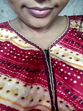 Snapshot of Wifesuman40 chatting on December 24, 2024, 2:32 am Wifesuman40 online show from December 24, 2024, 2:32 am