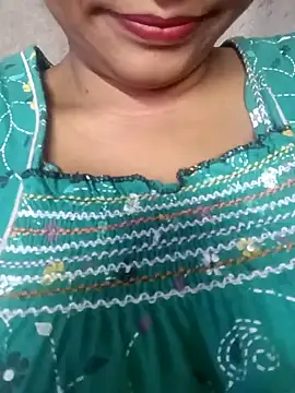 Snapshot of Wifesuman40 chatting on December 25, 2024, 7:03 am Wifesuman40 online show from December 25, 2024, 7:03 am