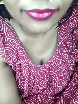 Snapshot of Wifesuman40 chatting on January 18, 2025, 6:10 pm Wifesuman40 online show from January 18, 2025, 6:10 pm