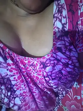 Snapshot of Wifesuman40 chatting on November 5, 2025, 10:48 am Wifesuman40 online show from November 5, 2025, 10:48 am