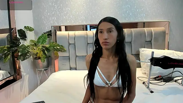 Snapshot of RoseTaylor__ chatting on October 17, 2025, 4:37 am RoseTaylor online show from October 17, 2025, 4:37 am