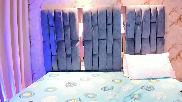 Snapshot of RoseTaylor__ chatting on March 1, 2026, 5:09 am RoseTaylor online show from March 1, 2026, 5:09 am