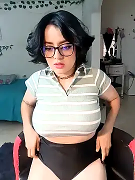 Lin-cute online show from January 26, 2025, 5:55 pm