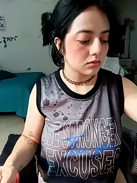 Lin-cute online show from February 7, 2025, 3:45 am