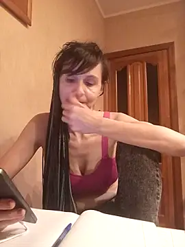 Francenia lolis online show from June 25, 2026, 8:24 pm