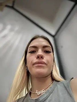 -Sexy Barbie- online show from March 1, 2025, 10:13 am