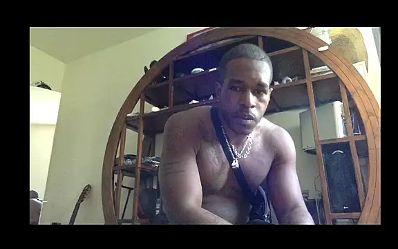 POPAYE972 online show from April 21, 2026, 4:12 pm