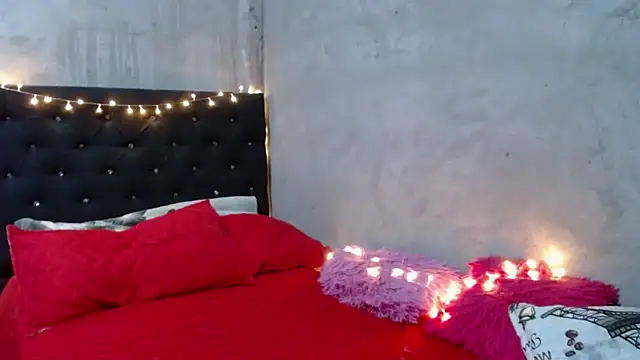 GeovannaFranco online show from February 18, 2025, 12:59 am