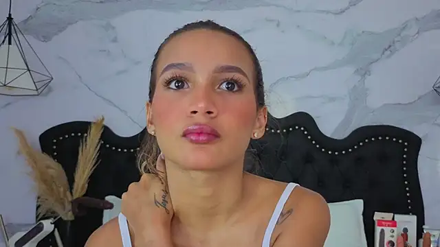 Snapshot of Carohorny4u chatting on May 9, 2026, 10:15 pm Carohorny4u online show from May 9, 2026, 10:15 pm
