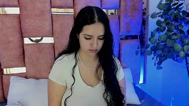 paulette dupont online show from October 19, 2025, 3:18 am