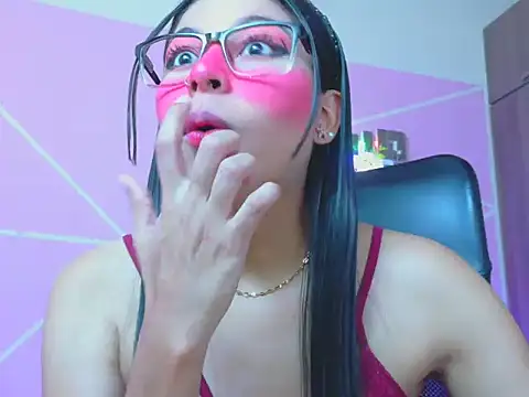  ALLYSON18  online show from May 17, 2026, 11:50 am