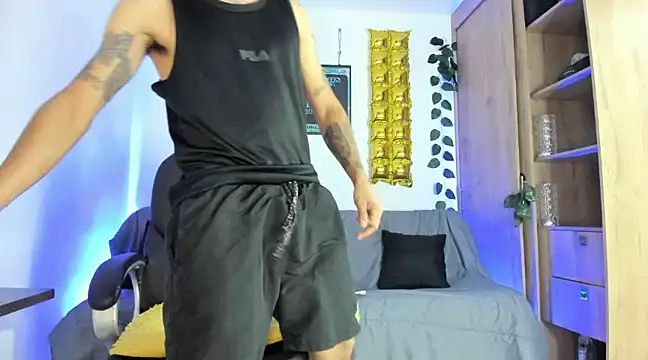 mikee scooth online show from January 6, 2025, 7:31 am