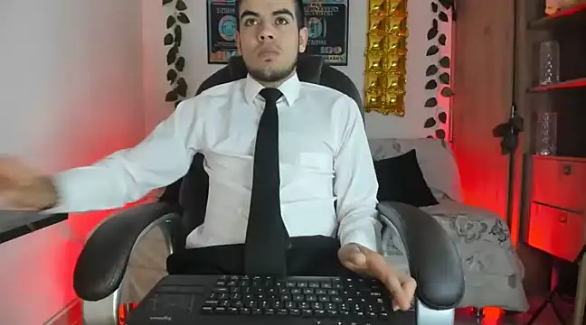 mikee scooth online show from January 11, 2025, 11:12 am