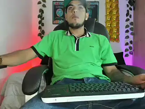 mikee scooth online show from February 7, 2025, 3:12 am