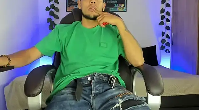 mikee scooth online show from March 4, 2025, 1:28 pm