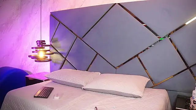 ammy durand online show from February 16, 2026, 7:10 pm