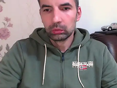 Leo 1617 online show from April 2, 2026, 9:01 pm